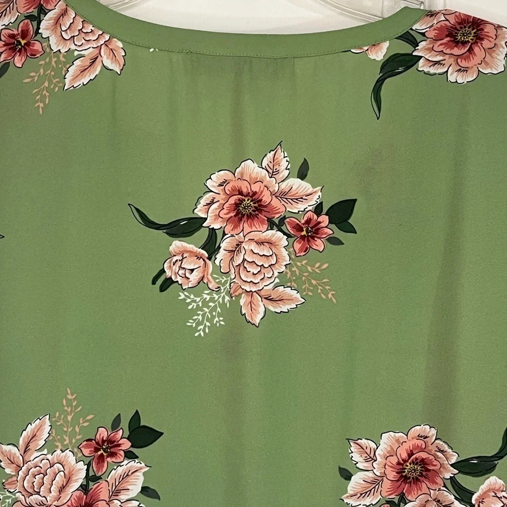 Ann Taylor LOFT Pure Mint Bouquet Peplum Blouse Size Small Cottagecore Boho